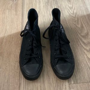 Custom chuck taylor hi all black with embroidery flower